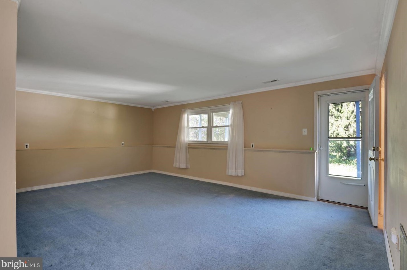 310 Rosemont Ave, Newfield NJ 08344-9565 exterior