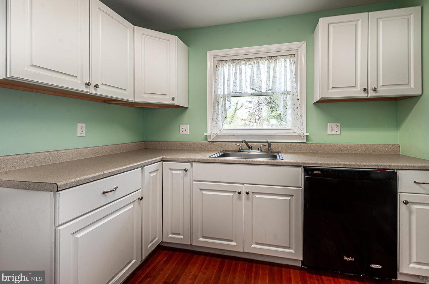 1029 Chestnut Ave, West Deptford NJ 08097-1611 exterior