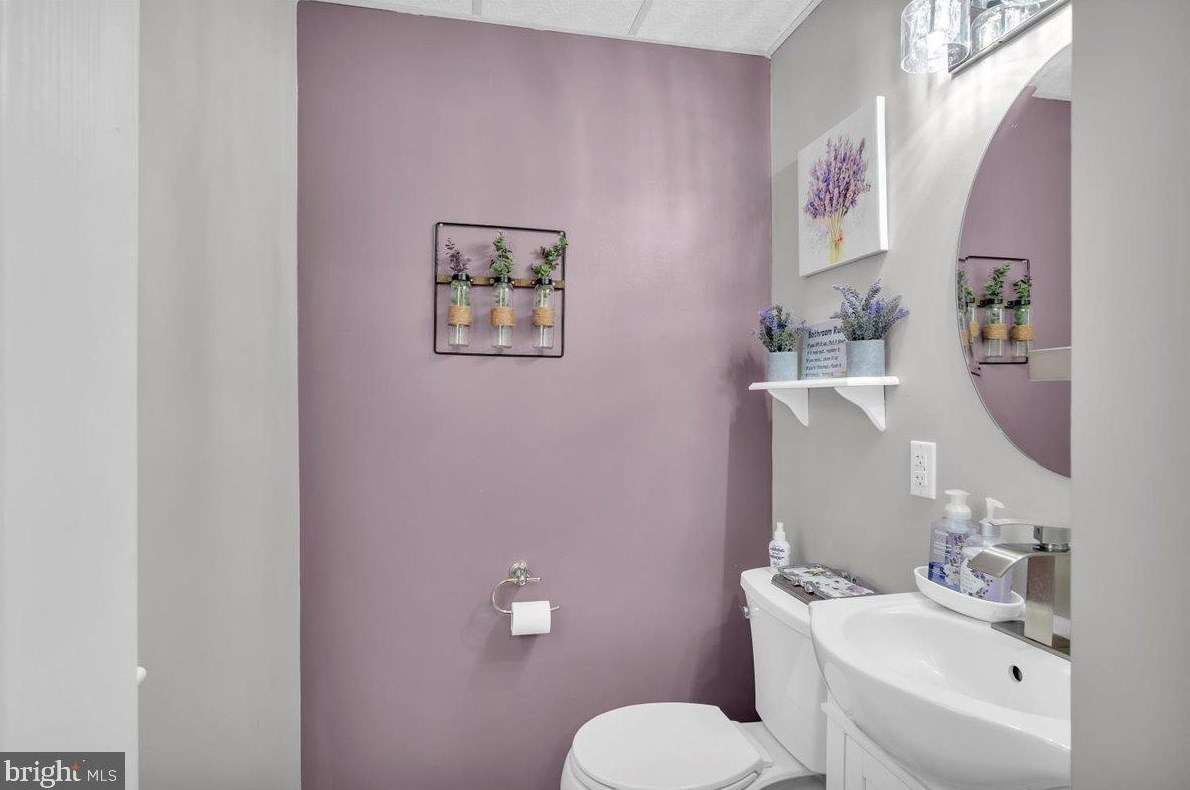 841 Boundary Rd, West Deptford NJ 08096-3614 exterior