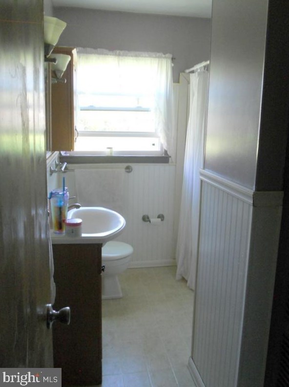 57 Craig Dr, West Deptford NJ 08096-6125 exterior