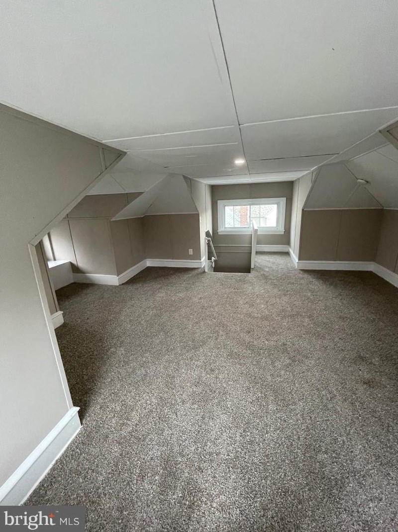 77 Barber Ave, West Deptford NJ 08096-2442 exterior