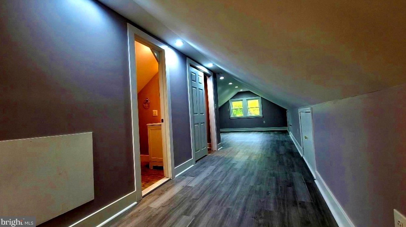 47 Moore Ave, West Deptford NJ 08093-1621 exterior