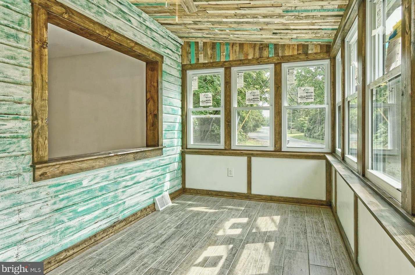 320 Cedarbridge Rd, Aura NJ  08343-9044 exterior