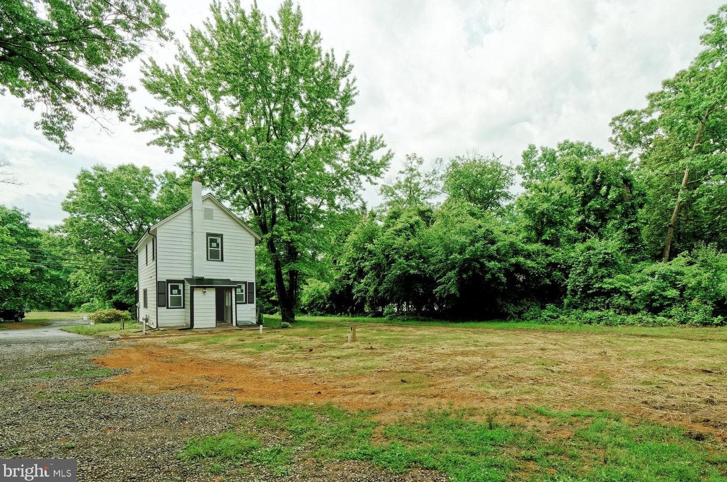 320 Cedarbridge Rd, Aura NJ  08343-9044 exterior