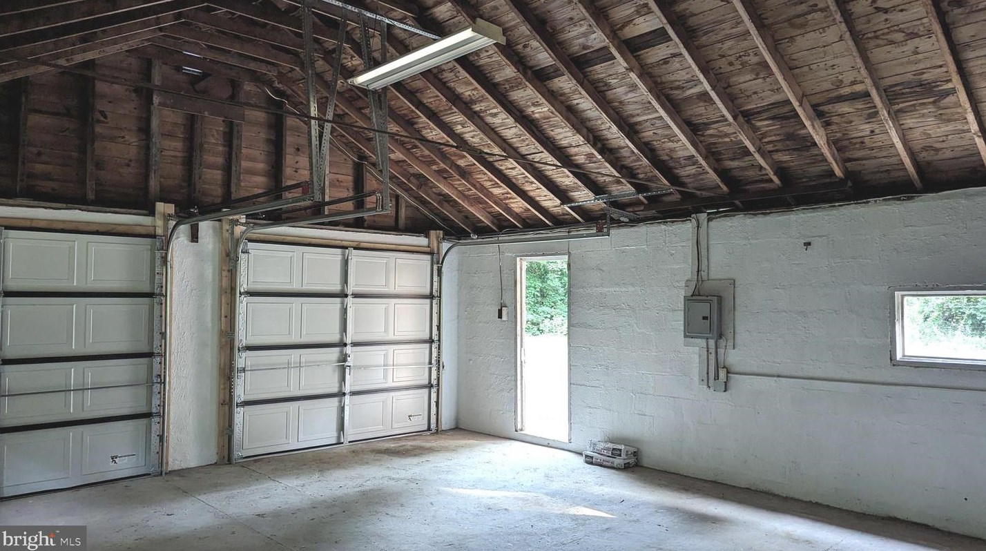 320 Cedarbridge Rd, Aura NJ  08343-9044 exterior