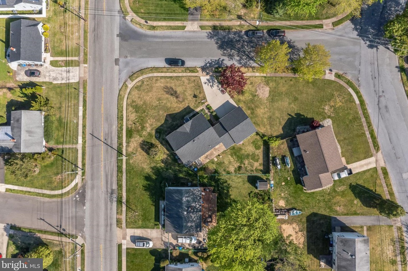 1200 Cedar Ave, Aura NJ 08028-1210 exterior