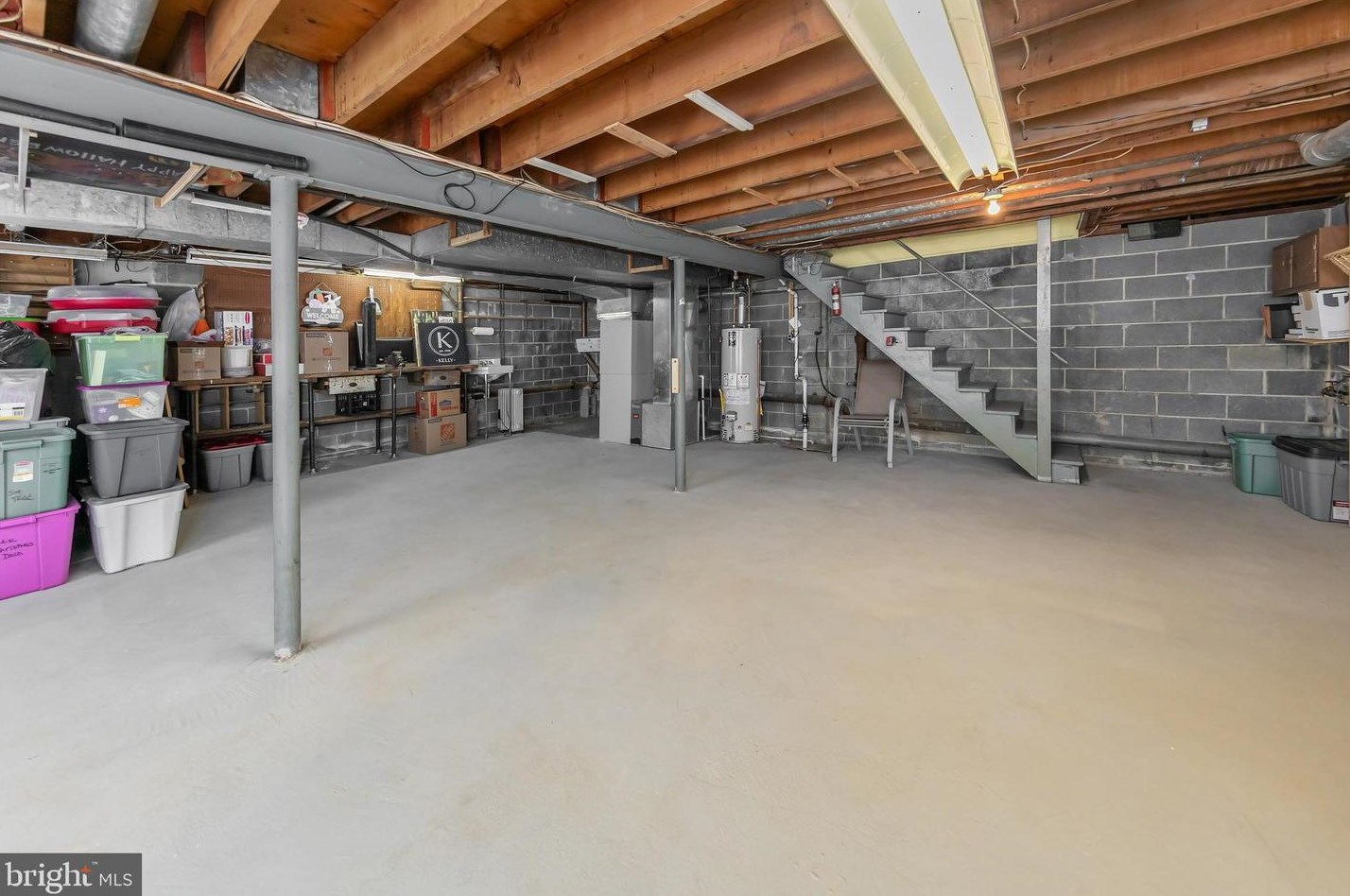 425 Oak Ave, West Deptford NJ 08096-4413 exterior