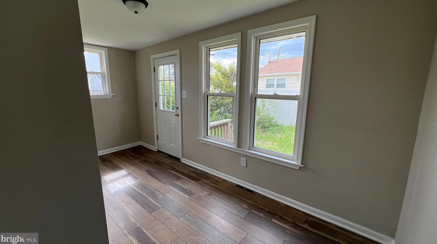 818 Asbury Ave, West Deptford NJ 08096-4312 exterior