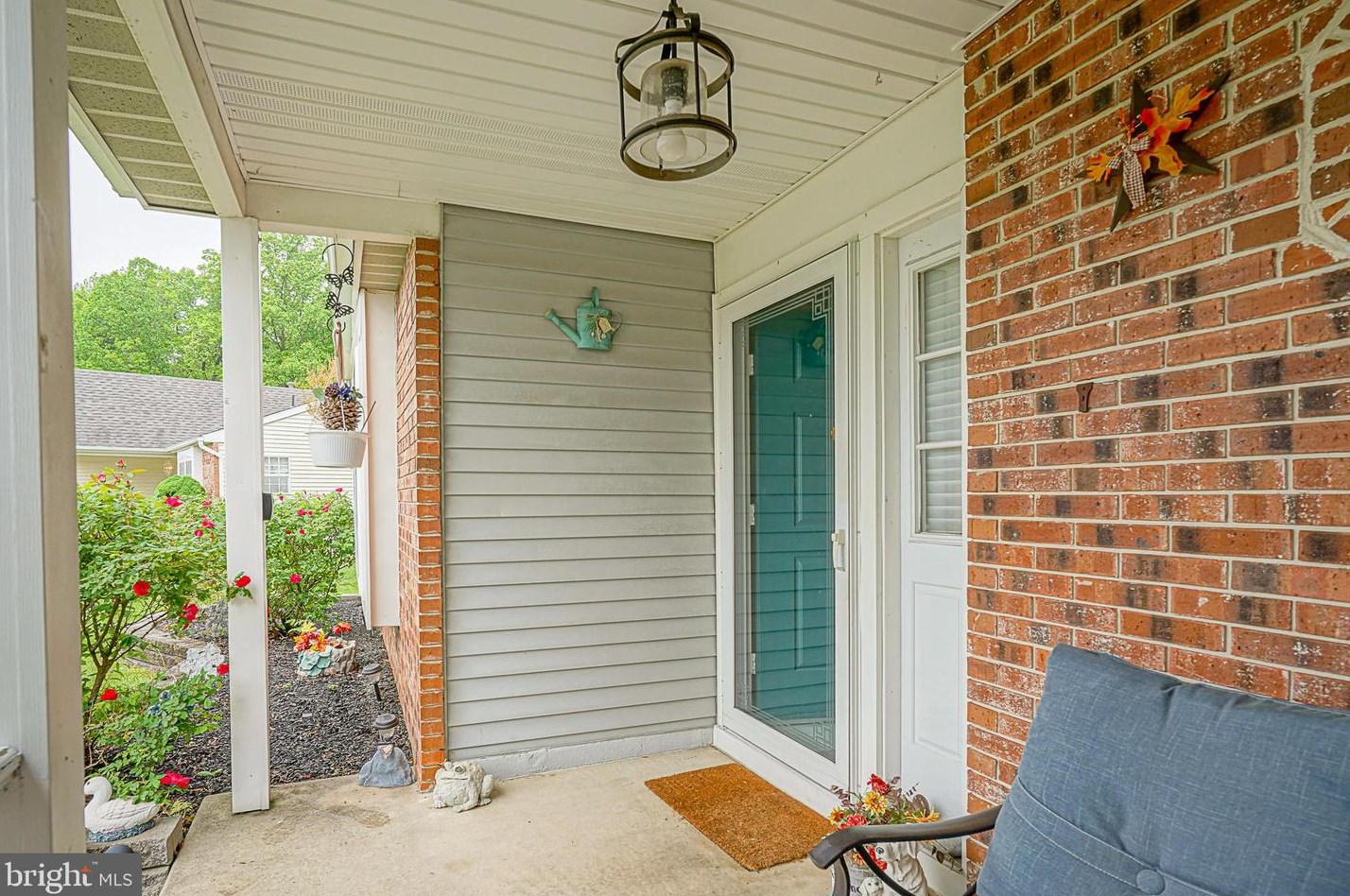 21 Pinecrest Dr, West Deptford NJ  08096-6736 exterior