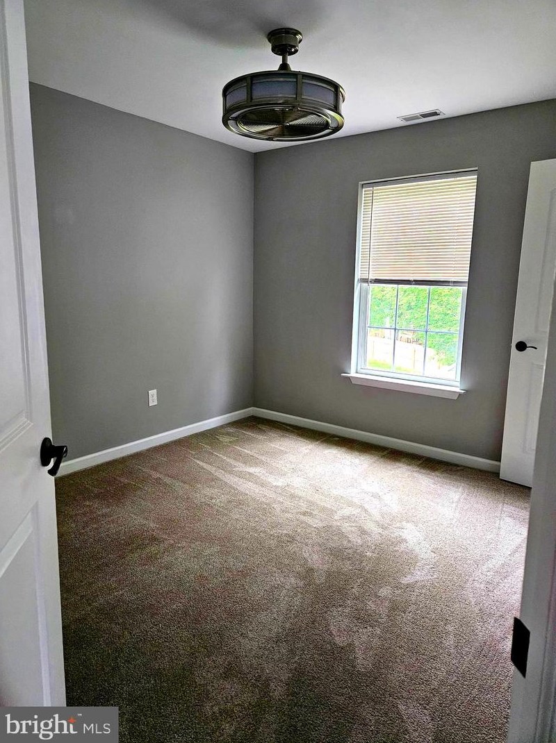 401 Red Bank Ave, West Deptford NJ  08063-1435 exterior