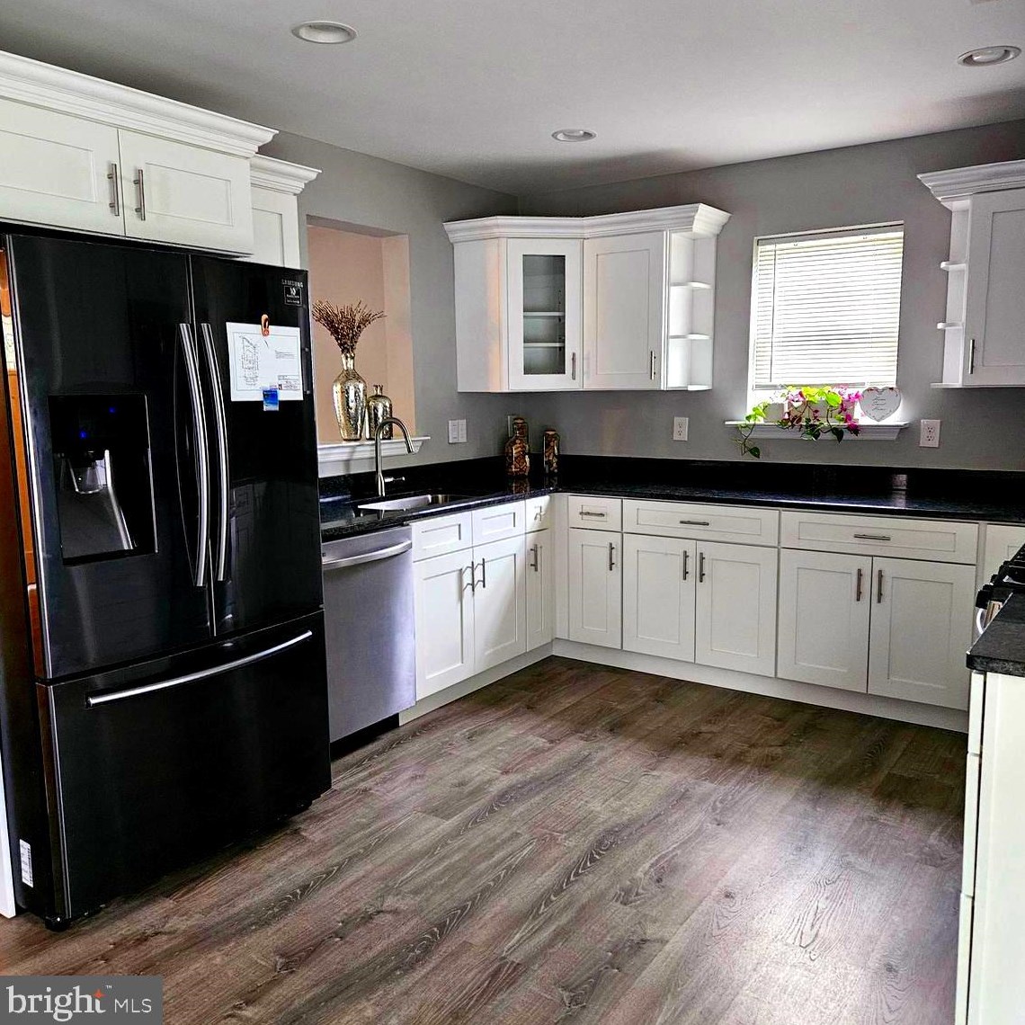 401 Red Bank Ave, West Deptford NJ  08063-1435 exterior