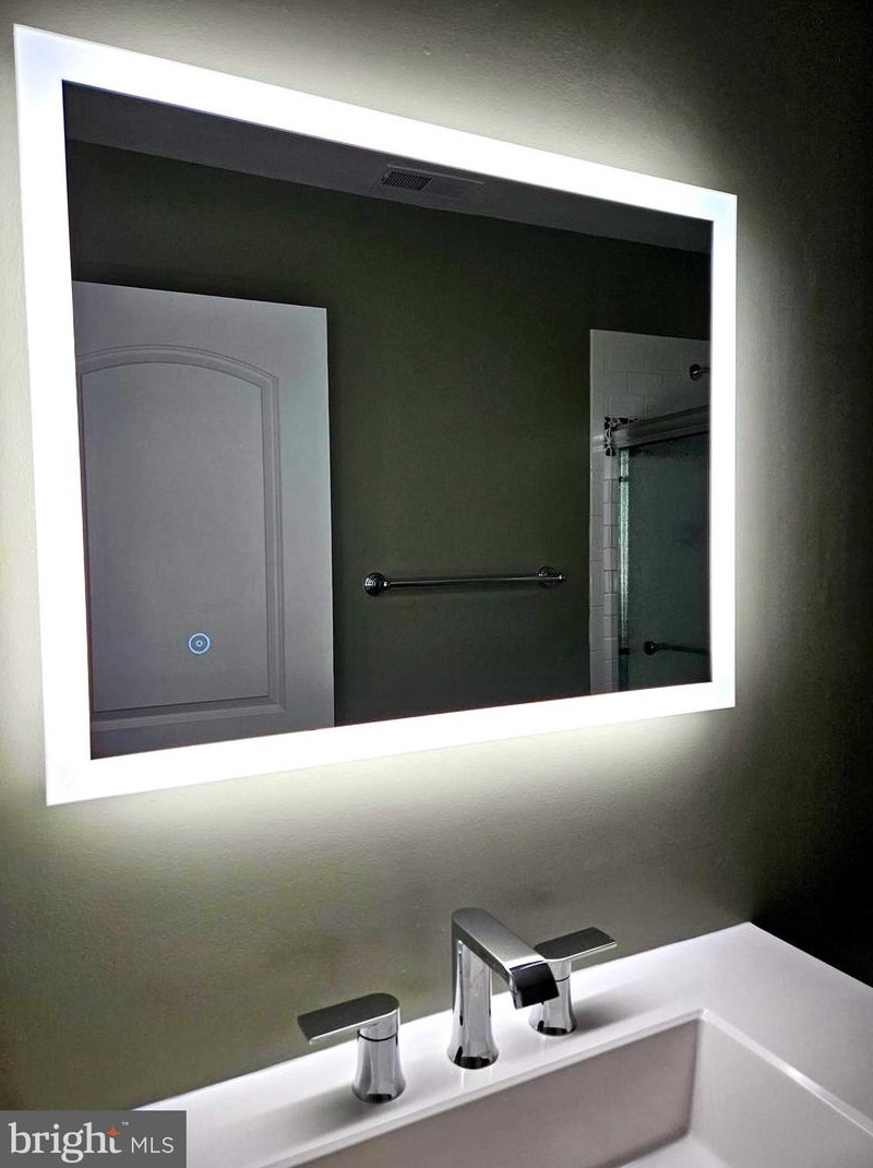 401 Red Bank Ave, West Deptford NJ  08063-1435 exterior