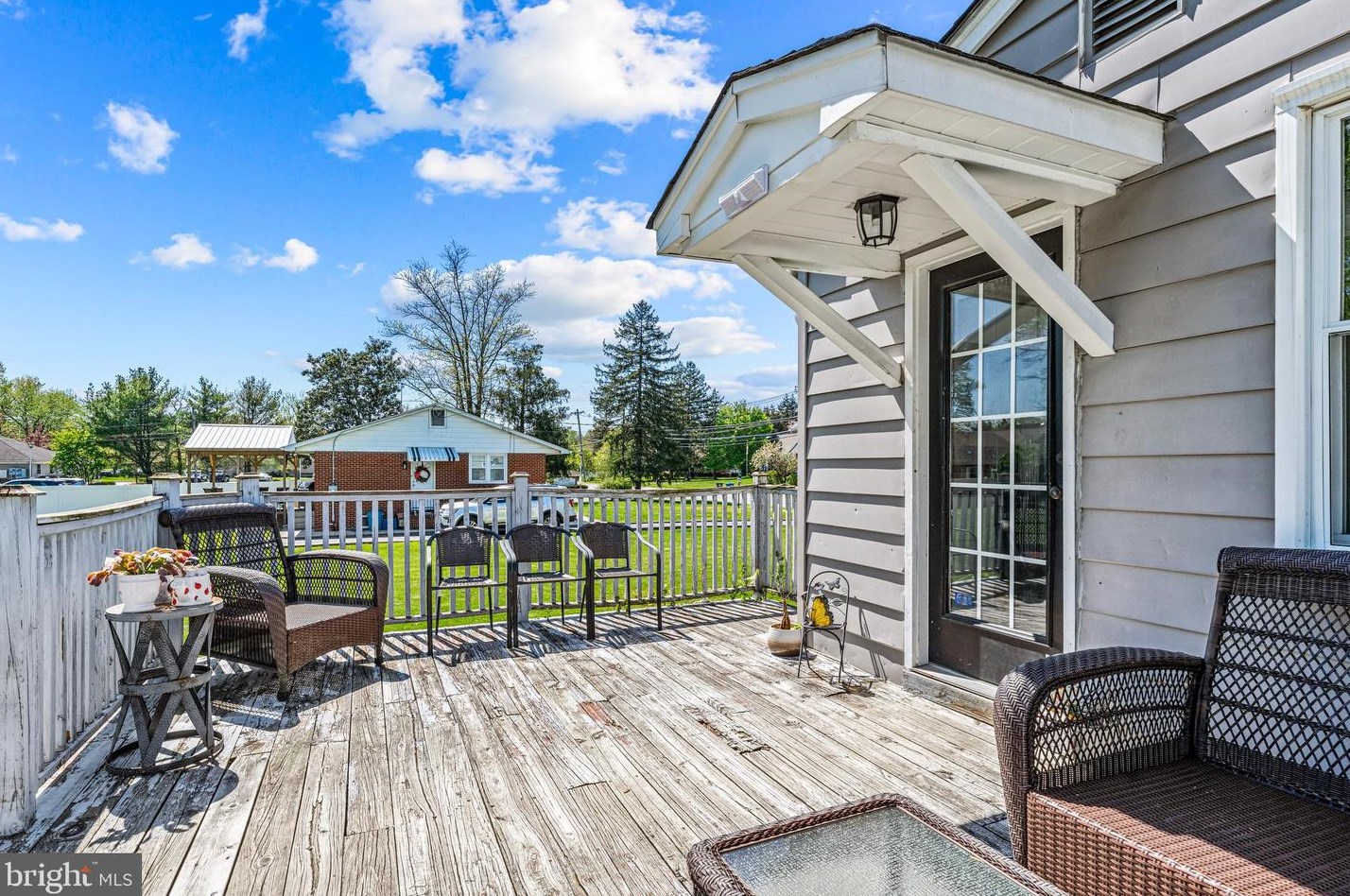 612 Salem Ave, West Deptford NJ 08086-2053 exterior