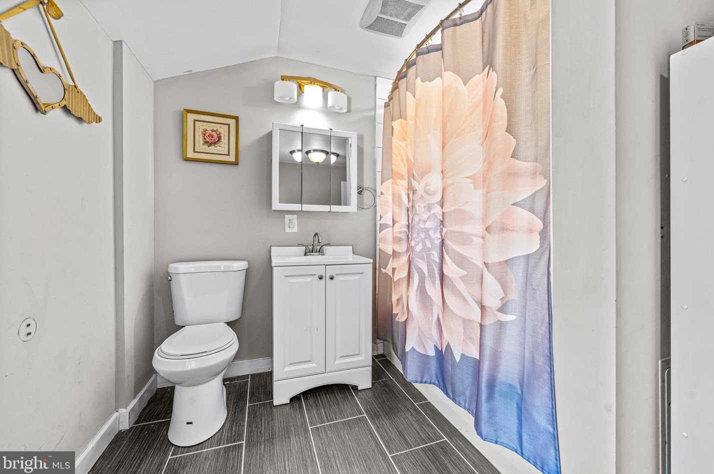 612 Salem Ave, West Deptford NJ 08086-2053 exterior