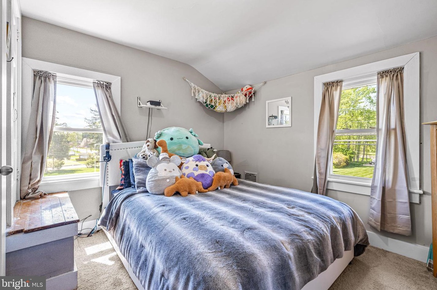 612 Salem Ave, West Deptford NJ 08086-2053 exterior