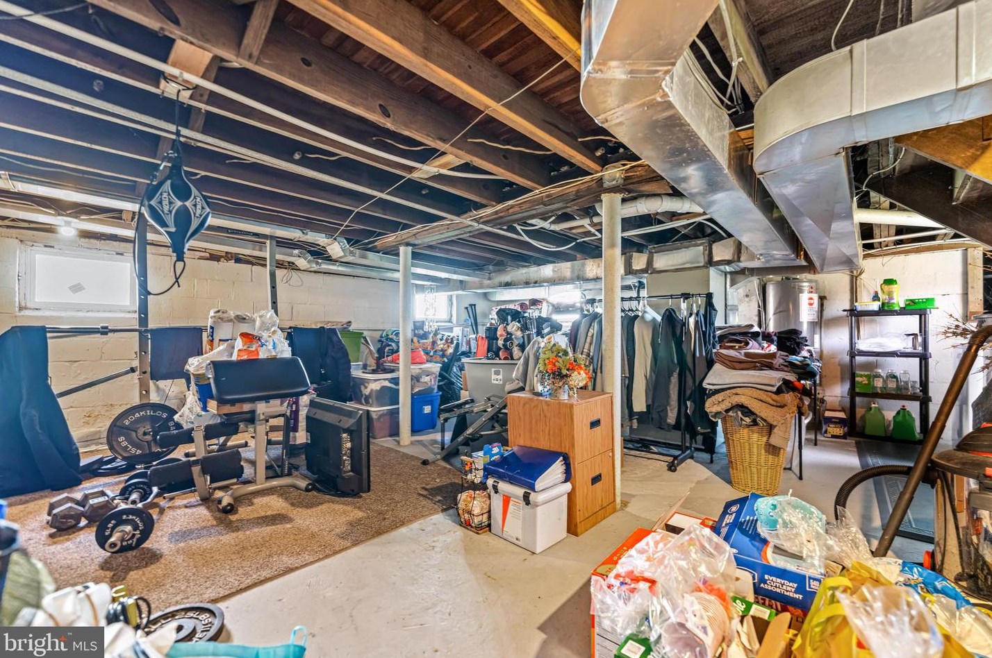 612 Salem Ave, West Deptford NJ 08086-2053 exterior