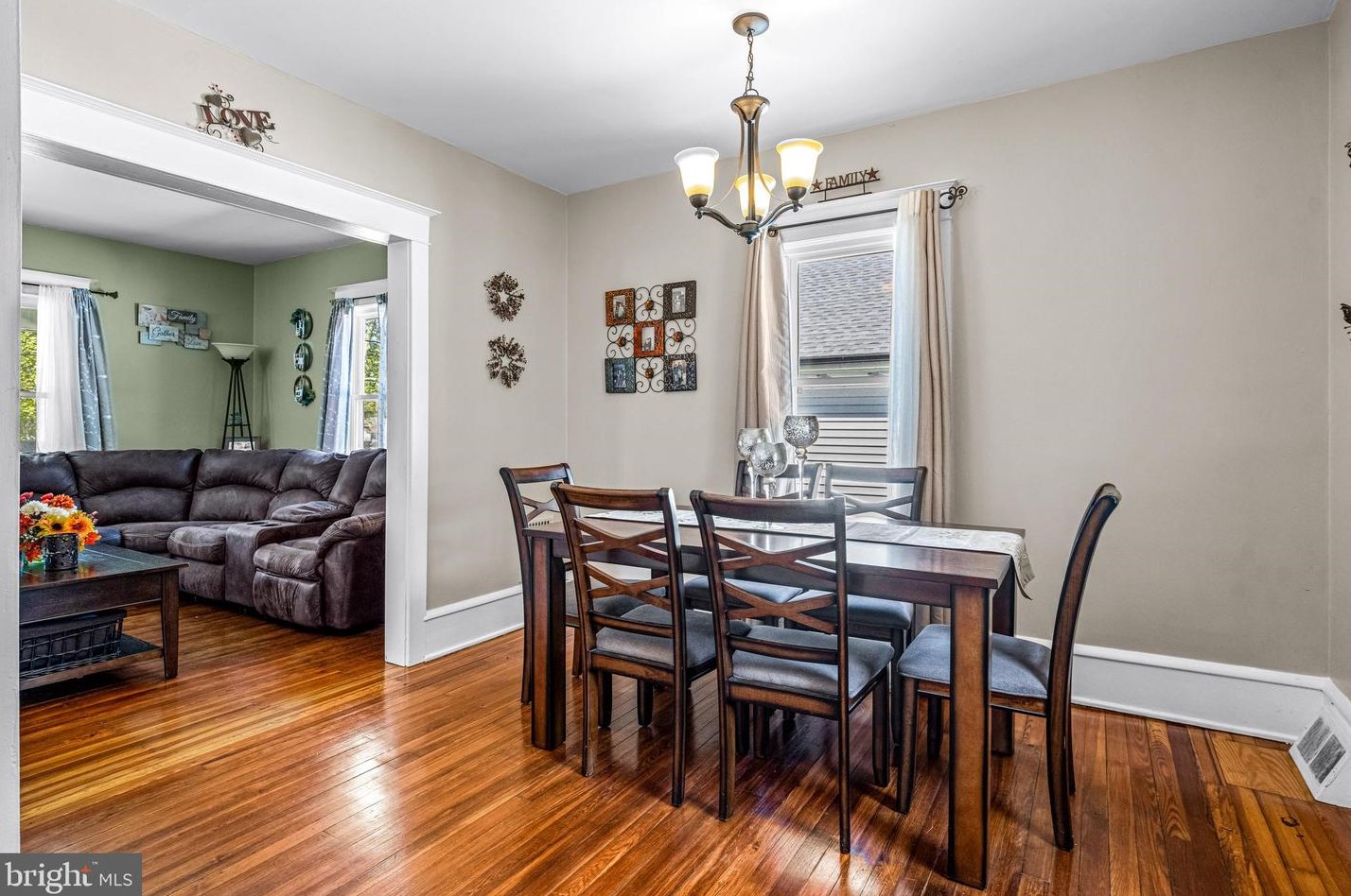 612 Salem Ave, West Deptford NJ 08086-2053 exterior