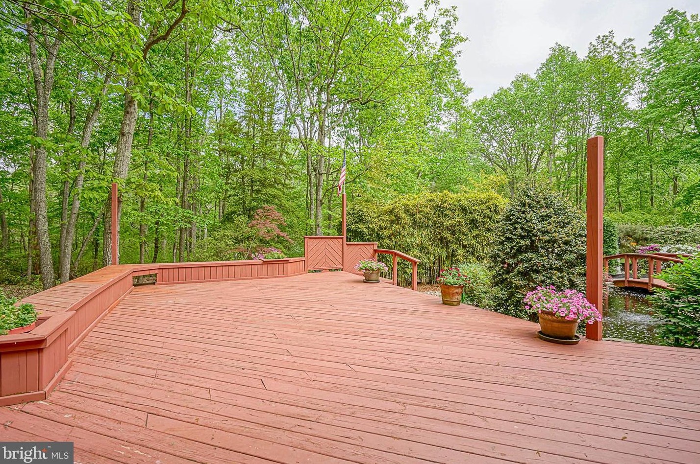 2 Laurel Dr, Harrison Township NJ 08062-9653 exterior