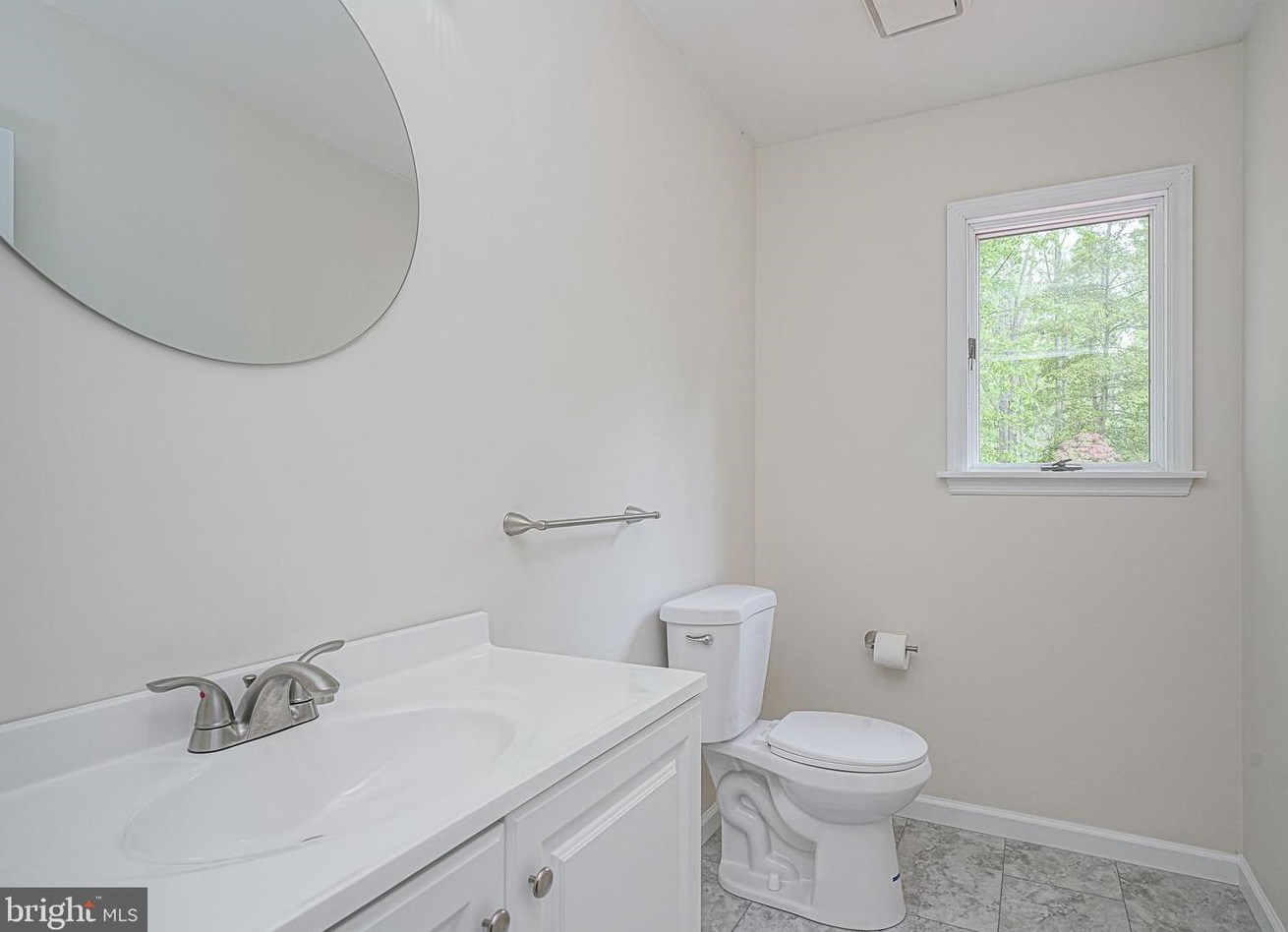 2 Laurel Dr, Harrison Township NJ 08062-9653 exterior