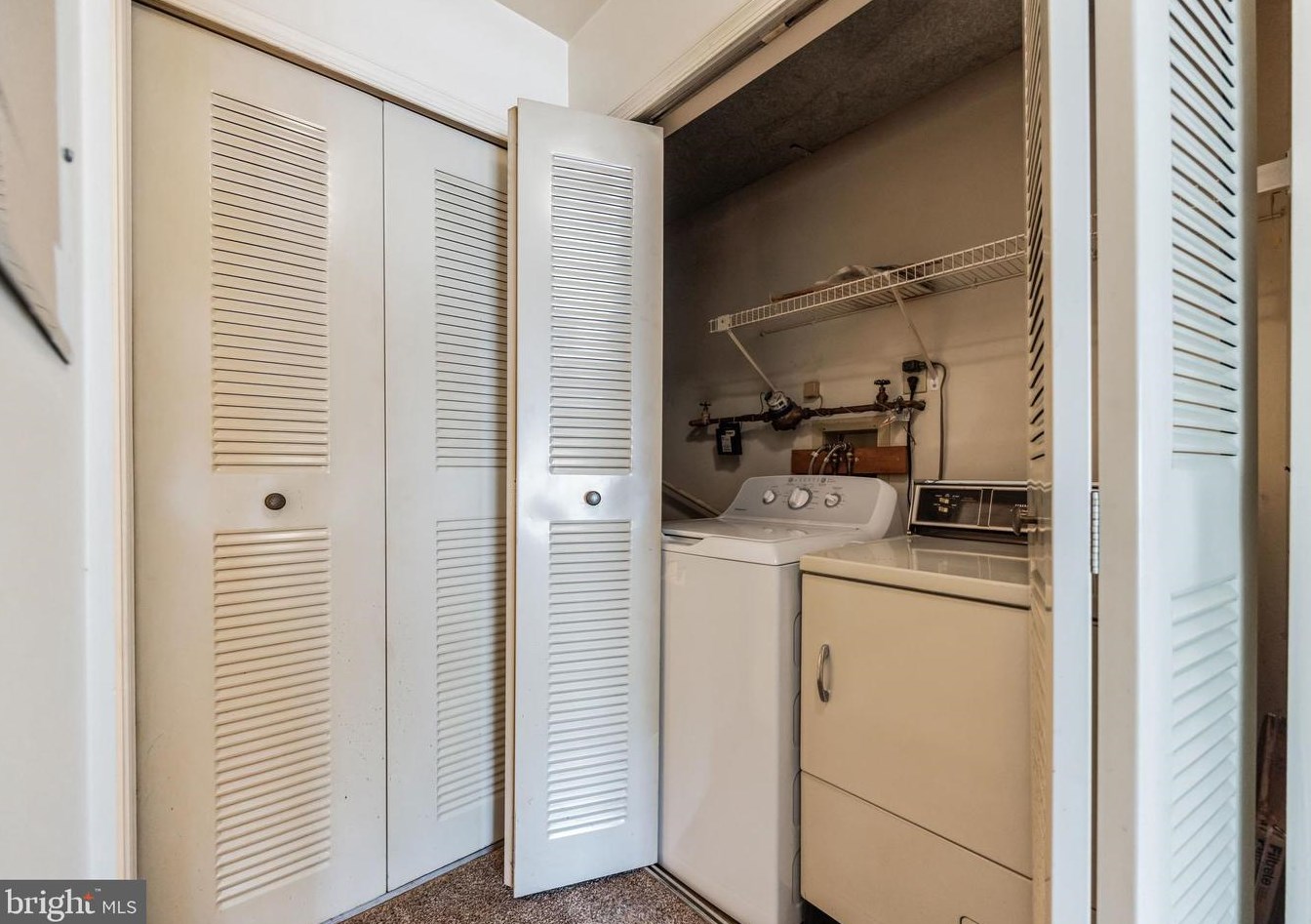 107 Steeplechase Ct, West Deptford NJ  08096-6815 exterior