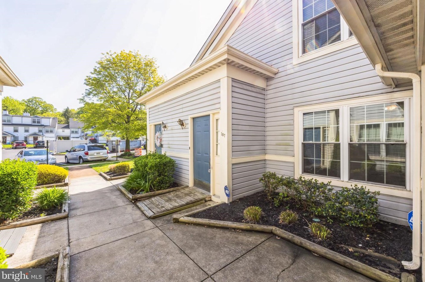 107 Steeplechase Ct, West Deptford NJ  08096-6800 exterior