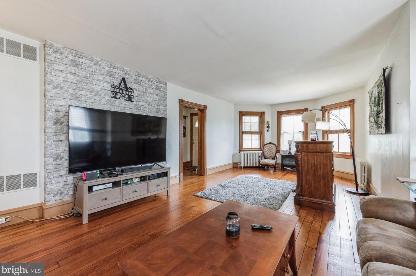 108 Pitman Ave, Pitman NJ  08071-1572 exterior