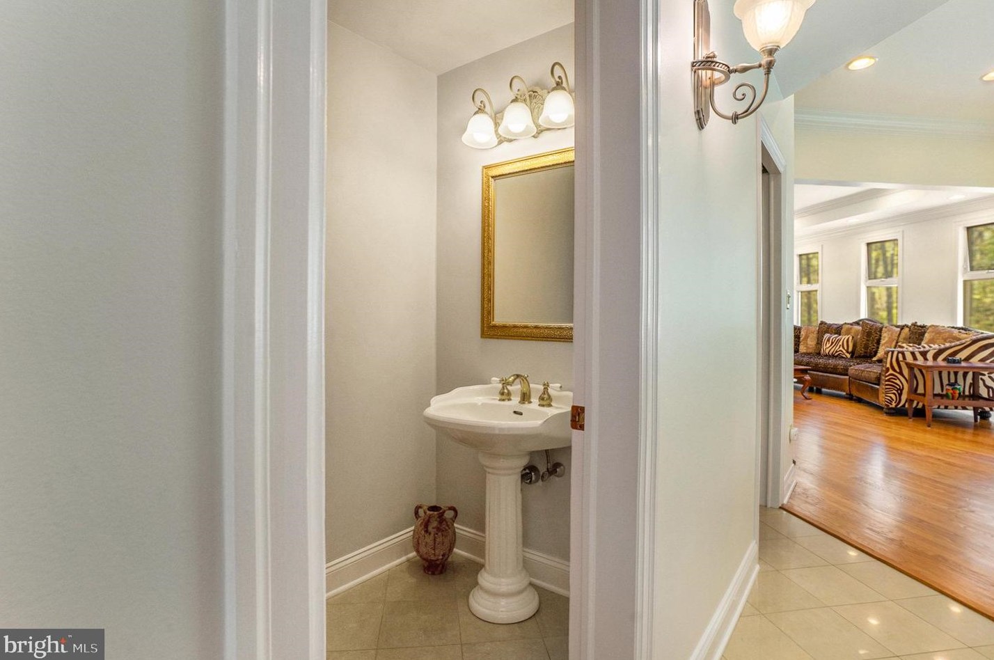 1852 Willow Grv Rd, Aura NJ 08343-2515 exterior