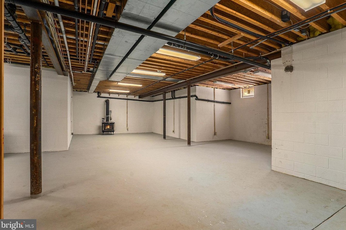 1852 Willow Grv Rd, Aura NJ 08343-2515 exterior