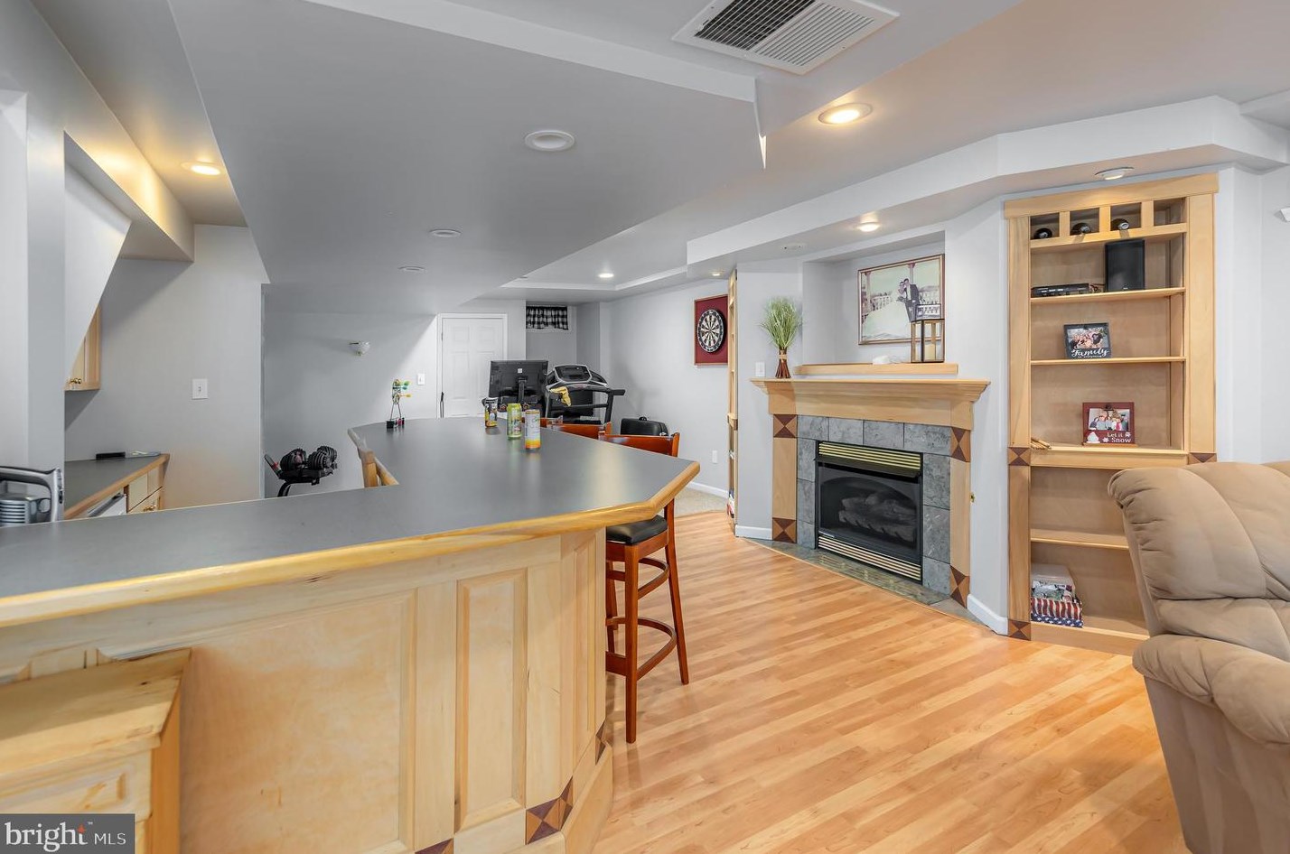 800 Canvasback Dr, Harrison Township NJ 08062-3229 exterior