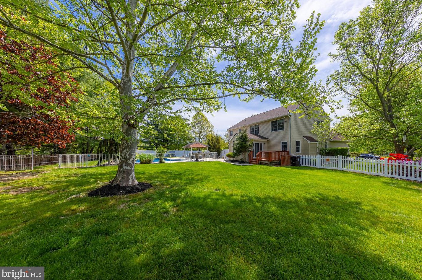 800 Canvasback Dr, Harrison Township NJ 08062-3229 exterior