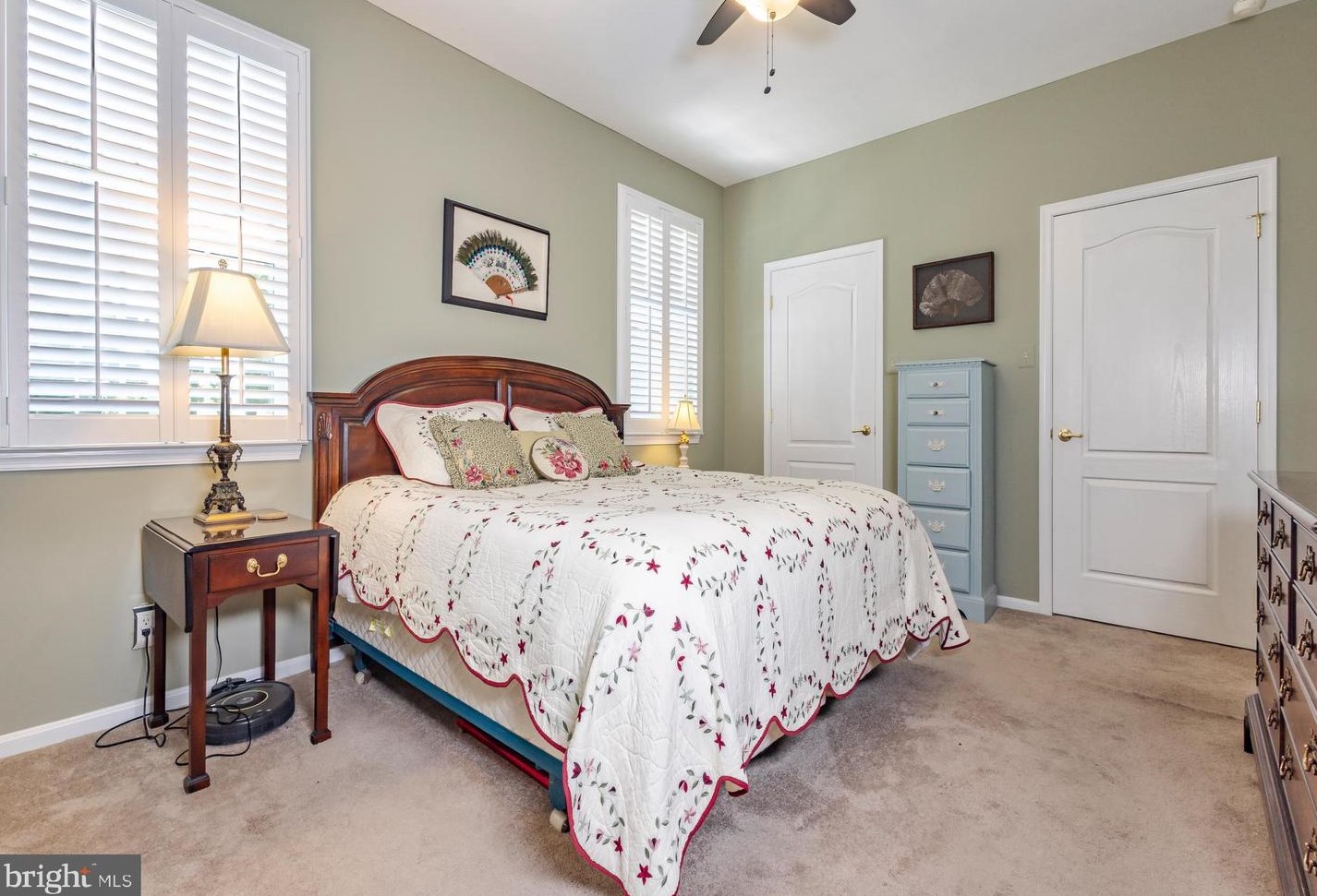 232 Night Hawk Cir, West Deptford NJ 08086-1804 exterior