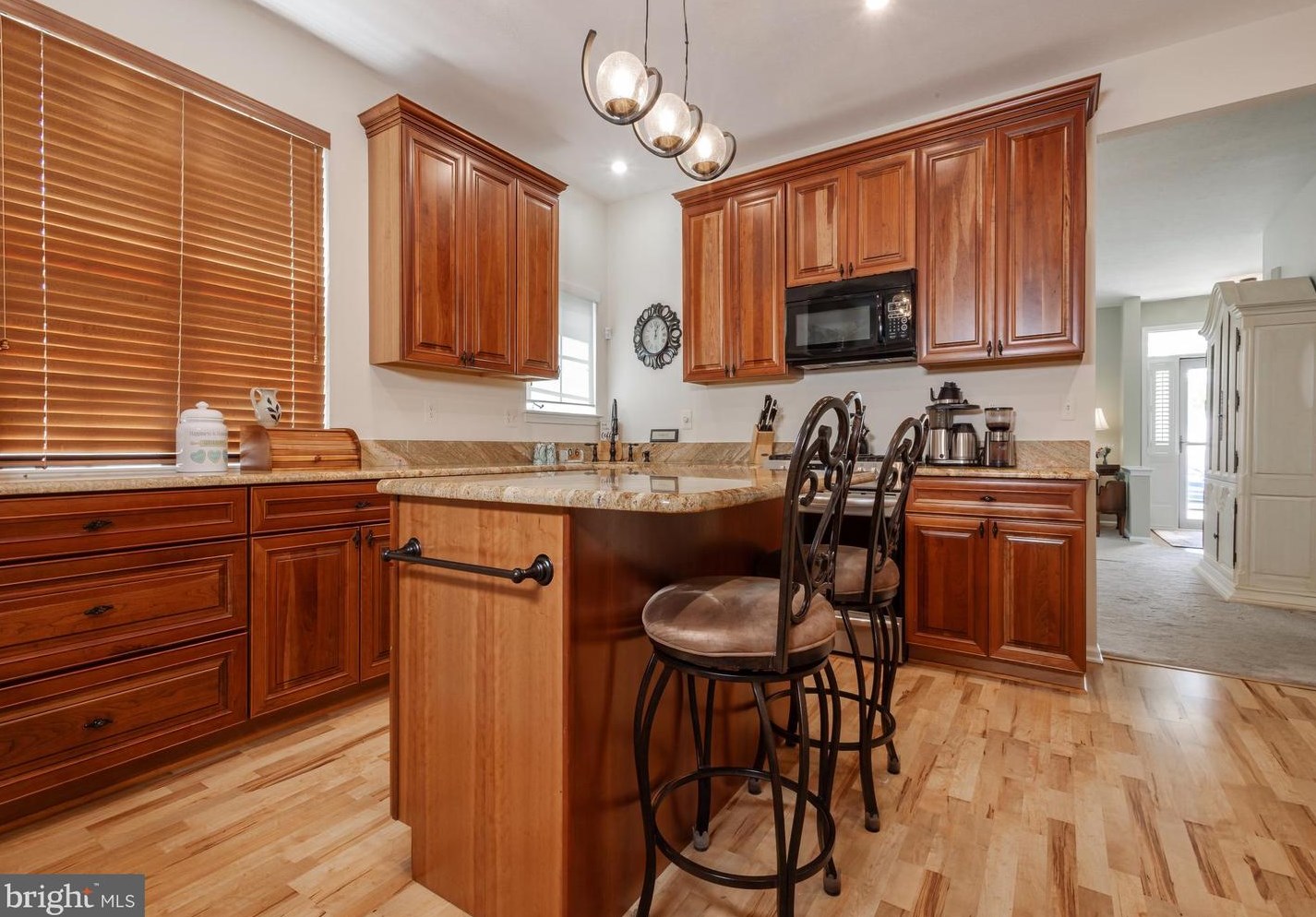 232 Night Hawk Cir, West Deptford NJ 08086-1804 exterior