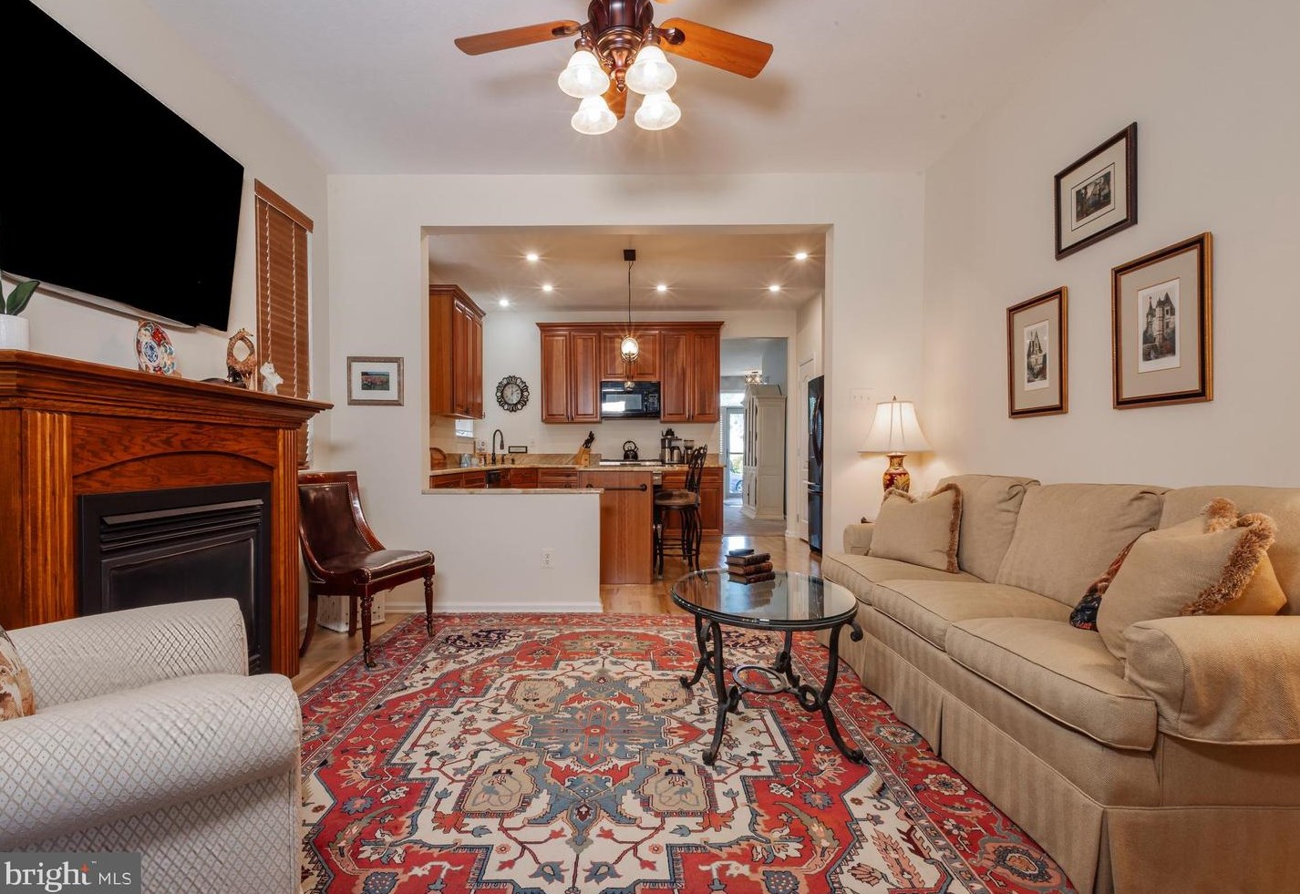 232 Night Hawk Cir, West Deptford NJ 08086-1804 exterior