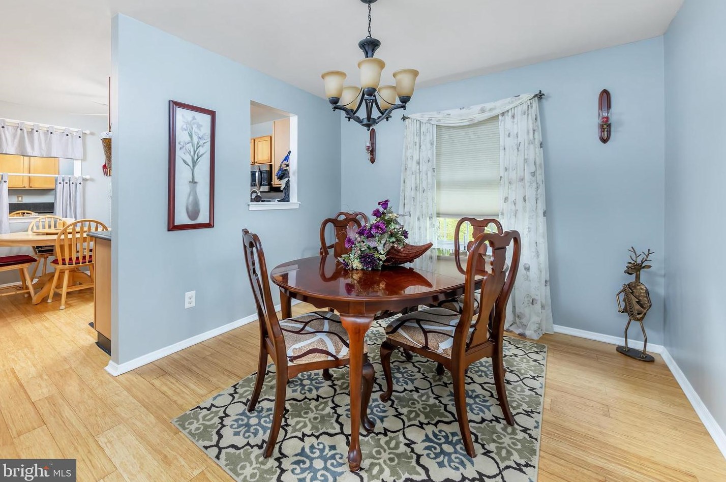 801 May Ave, West Deptford NJ 08096-4748 exterior