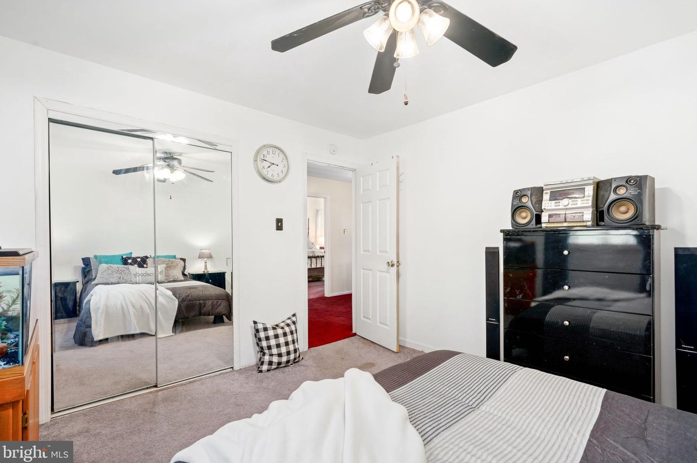 112 Cranford Ct, West Deptford NJ 08096-4200 exterior