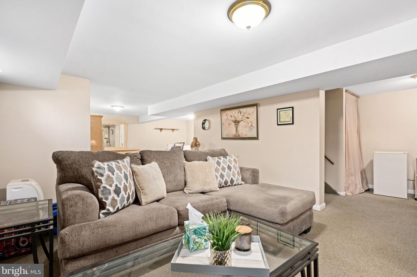 112 Cranford Ct, West Deptford NJ 08096-4200 exterior