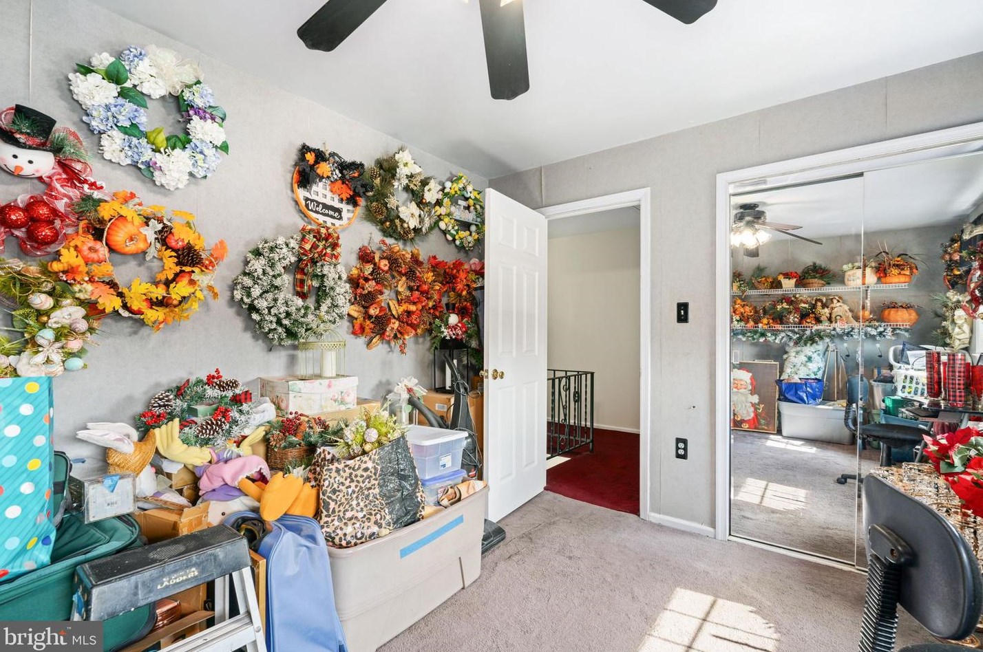 112 Cranford Ct, West Deptford NJ 08096-4200 exterior