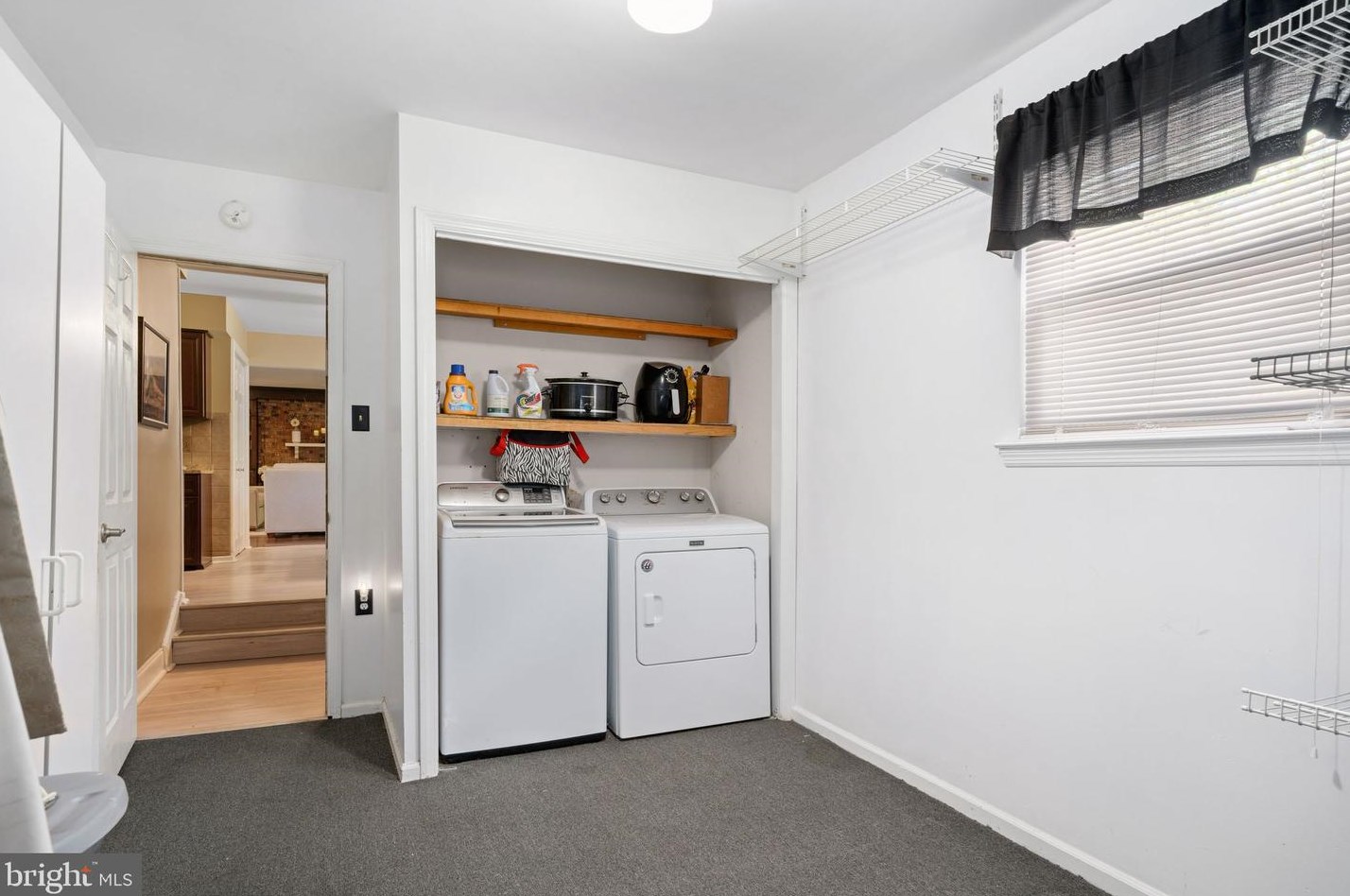 112 Cranford Ct, West Deptford NJ 08096-4200 exterior