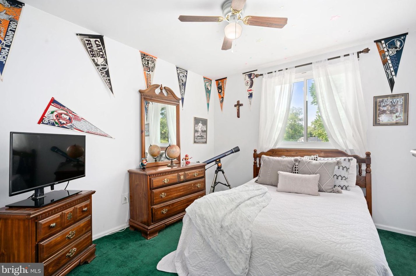 112 Cranford Ct, West Deptford NJ 08096-4200 exterior