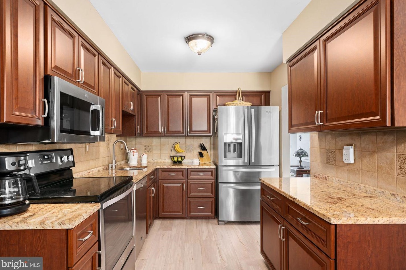 112 Cranford Ct, West Deptford NJ 08096-4200 exterior