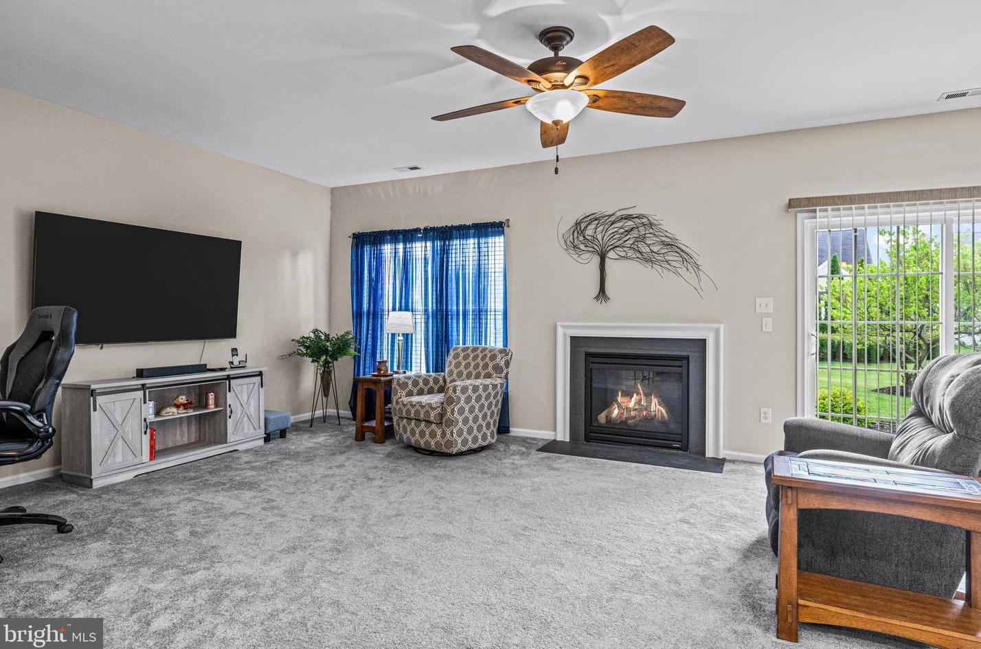 319 Grande Blvd, Aura NJ  08028-3243 exterior