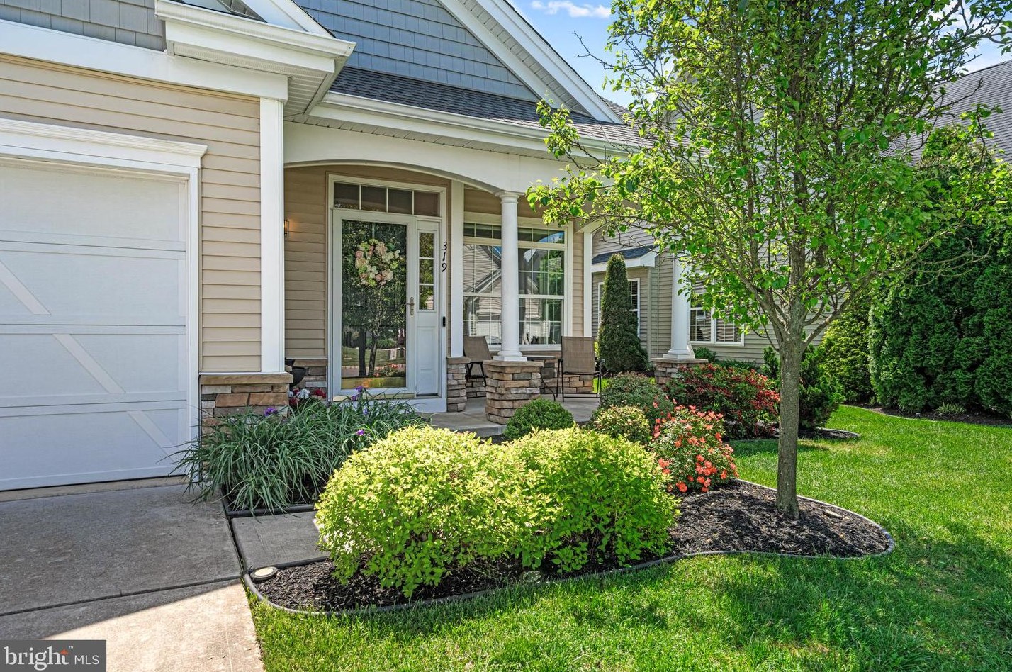 319 Grande Blvd, Aura NJ  08028-3243 exterior