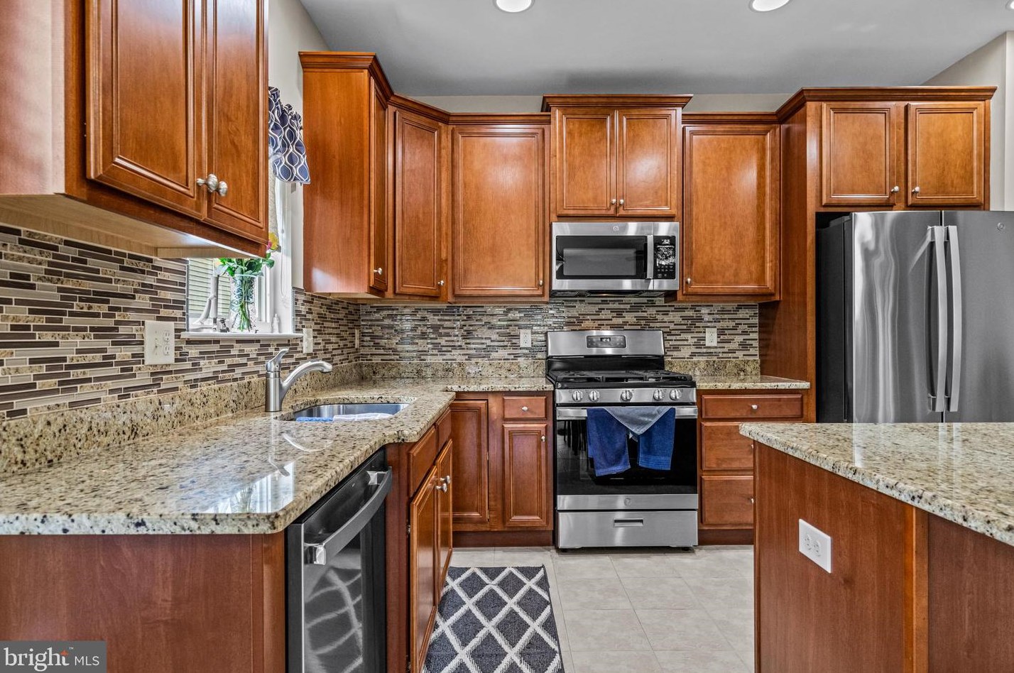 319 Grande Blvd, Aura NJ  08028-3243 exterior