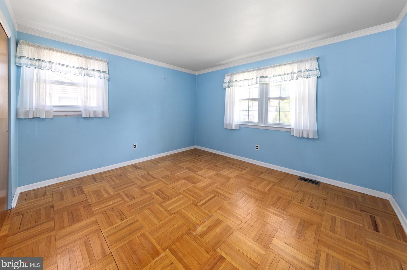 1 Lauderdale Rd, West Deptford NJ 08096-3938 exterior