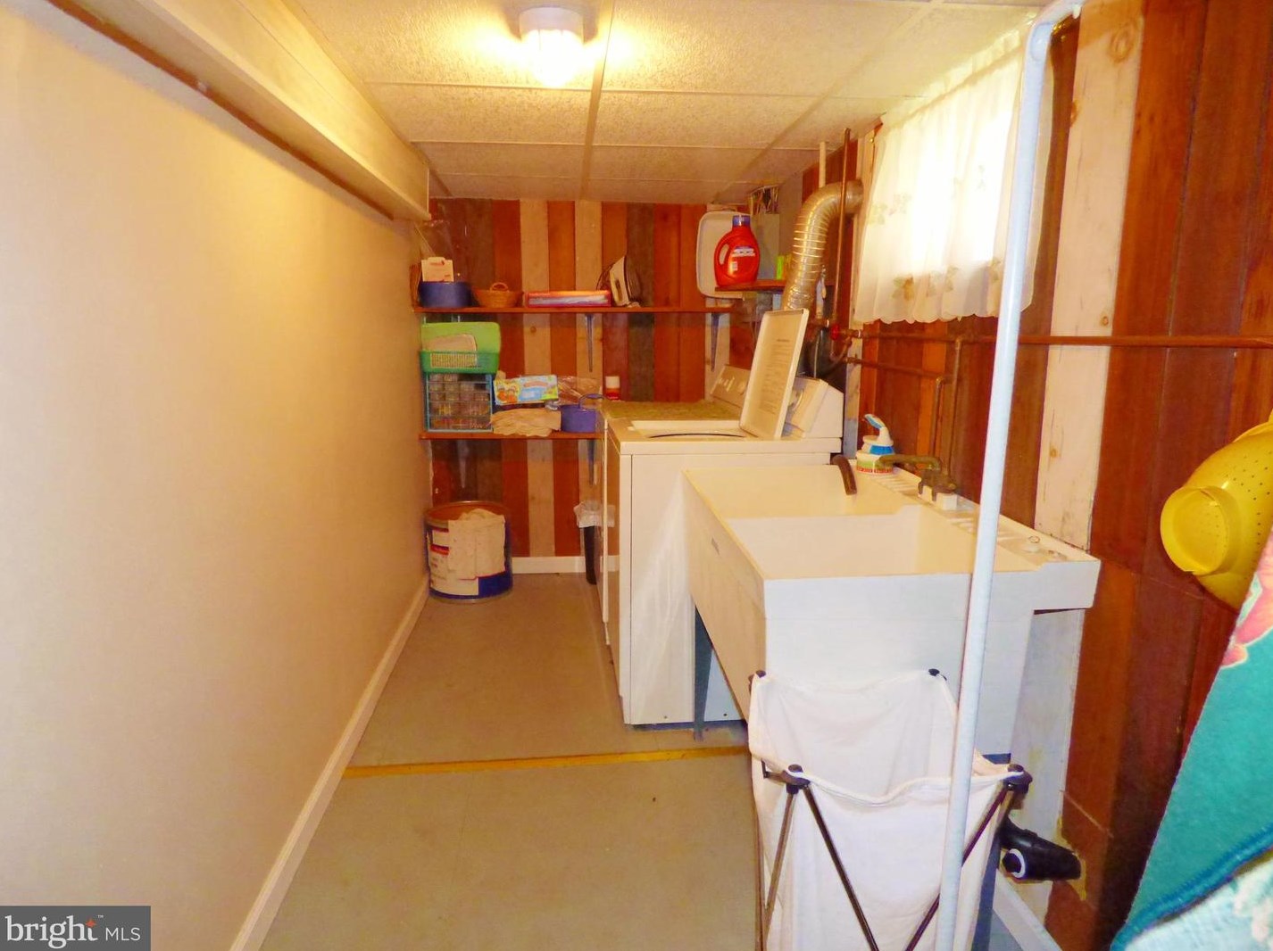 141 Delsea Dr, West Deptford NJ  08093-1222 exterior