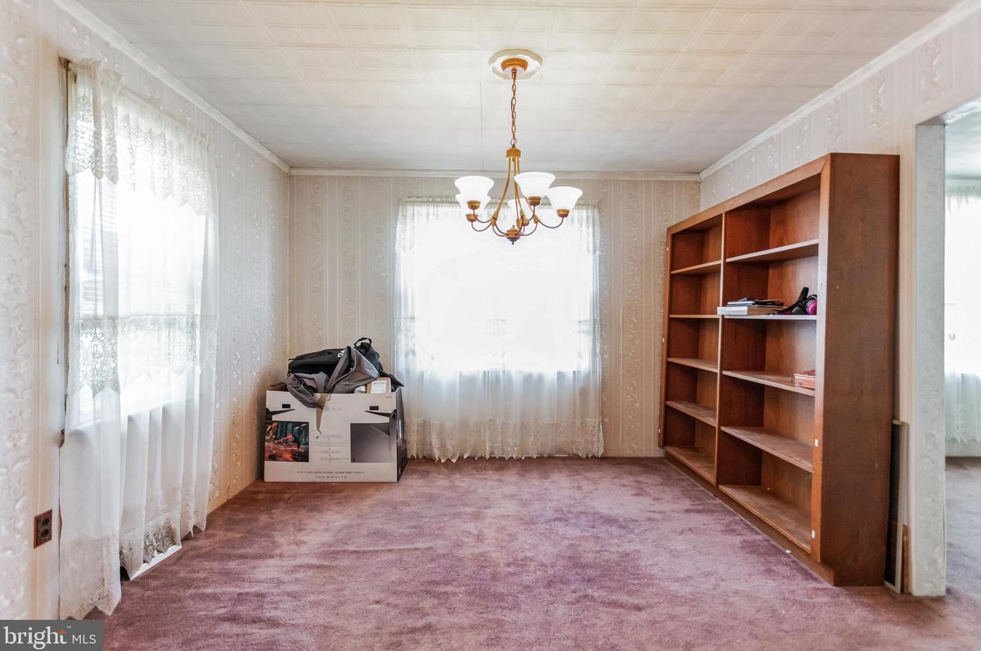 301 Columbia Blvd, West Deptford NJ 08063-1013 exterior