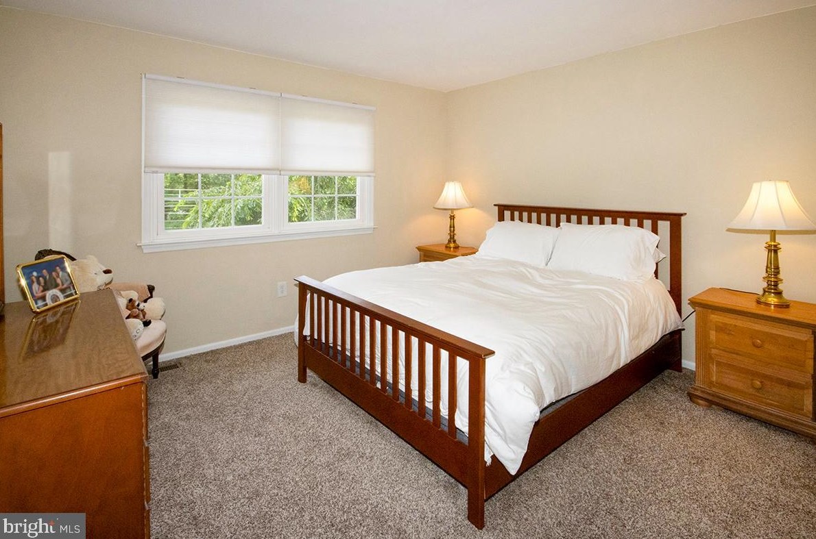 831 Canal St, Blenheim NJ 08012-1033 exterior