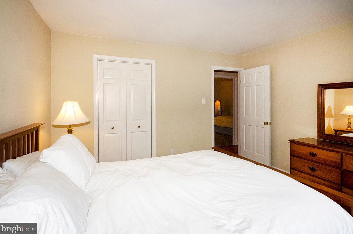 831 Canal St, Blenheim NJ 08012-1033 exterior