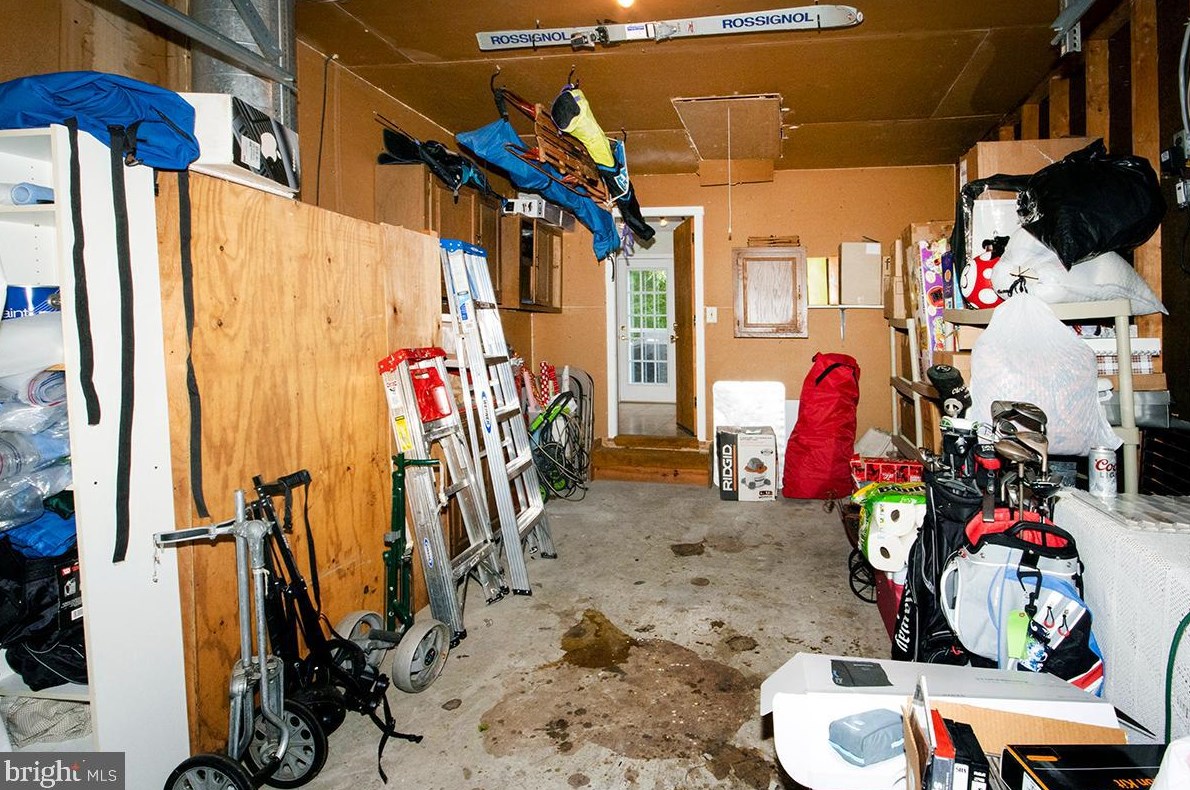 831 Canal St, Blenheim NJ 08012-1033 exterior