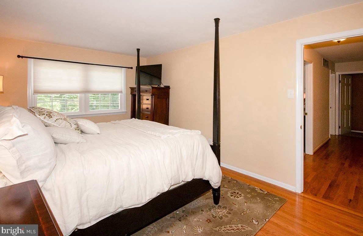 831 Canal St, Blenheim NJ 08012-1033 exterior